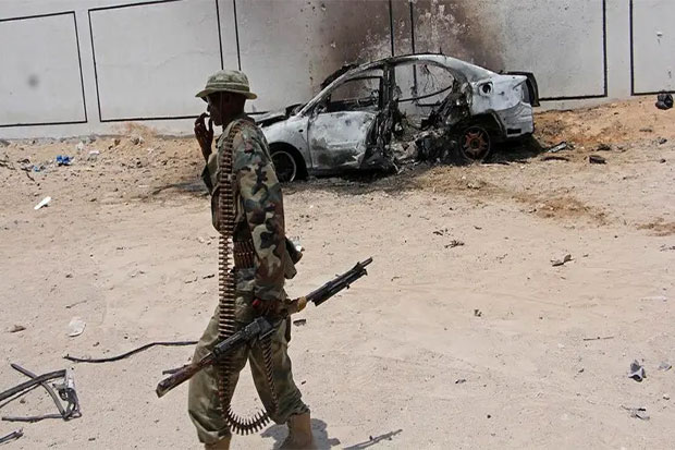 Mortir Hantam Bandara Mogadishu, 6 Terluka