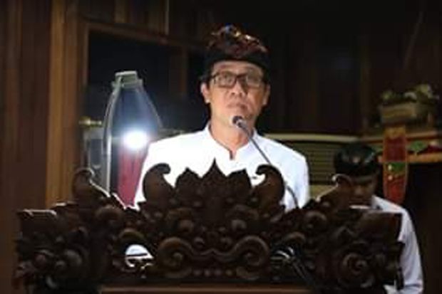 Bupati Nyoman Suwirta dan DPRD Klungkung Sahkan 3 Ranperda Jadi Perda