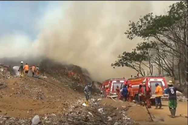 Sudah Dua Hari, 10 Hektare Lahan TPA Supit Urang Kota Malang Terbakar