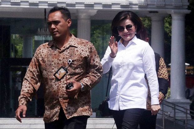 Tak Terkait Menteri, Tetty Paruntu ke Istana untuk Bertemu Airlangga