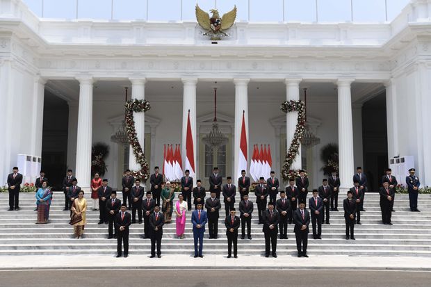 Jokowi Izinkan Menteri Kabinet Indonesia Maju Rangkap Jabatan di Partai