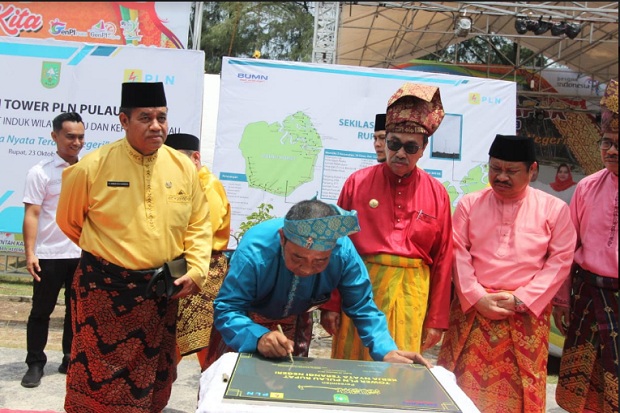 2 Desa di Pulau Terluar di Riau Kini Dialiri Listrik