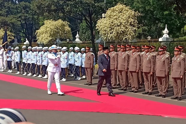 Menhan Prabowo Subianto Disambut Upacara Jajar Kehormatan