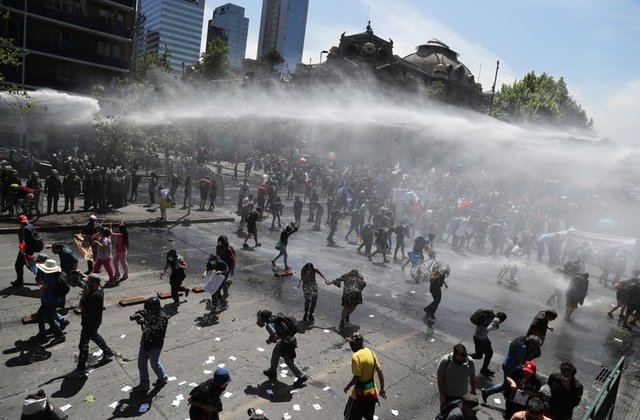 Kerusuhan Meluas di Cile, Seruan Presiden Tak Digubris