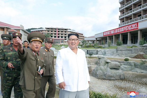 Resor Korsel Dibongkar, Jong-un Inspeksi Proyek Resor Spa Korut