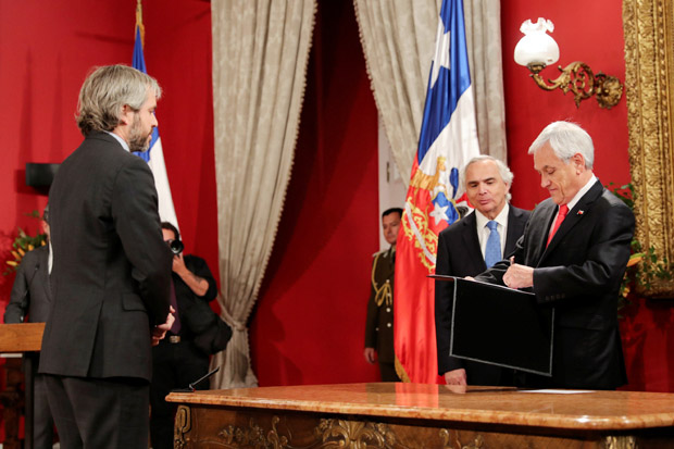 Respon Aksi Protes, Presiden Chili Ganti 8 Menteri