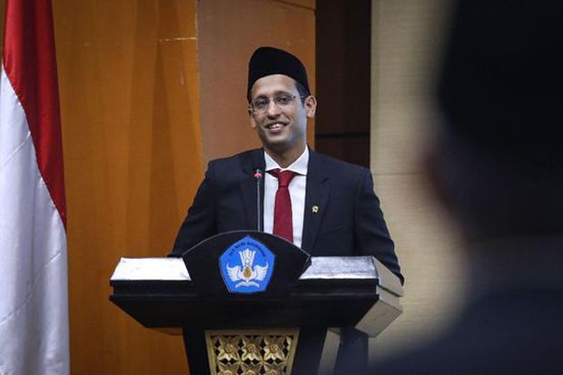 Jokowi Minta Nadiem Manfaatkan Teknologi untuk Pemerataan Pendidikan