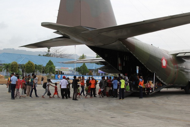 2 Sorti Pesawat Hercules Berangkatkan 243 Pengungsi Kembali ke Wamena