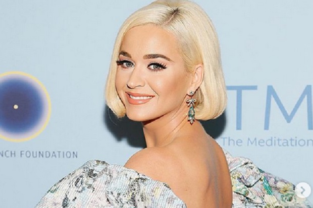 Katy Perry Pilih Merayakan Ulang Tahun ke-35 di Mesir