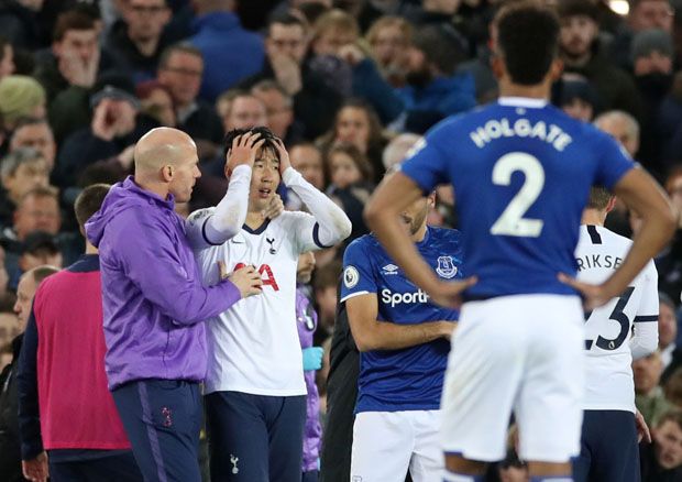 Pemain Everton Geruduk Kamar Ganti Tottenham Usai Insiden Cedera Andre Gomes