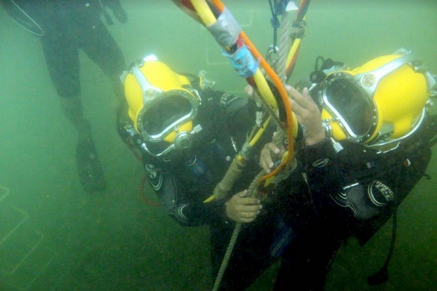 Hebat, Penyelam TNI AL Ternyata Mampu Menyelam hingga Kedalaman 106 Meter