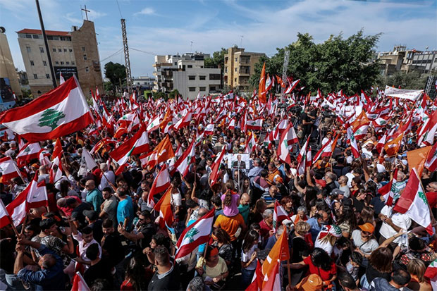 Gelar Aksi Balasan, Pendukung Presiden Lebanon Turun ke Jalan