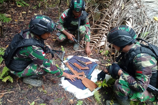 Patroli di Perbatasan PNG, Pasukan Yonif 713/ST Temukan 3 Senjata Rakitan