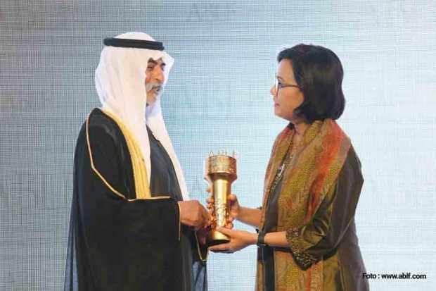 Menkeu Sri Mulyani Raih Statesperson Awards di Asian Business Leadership Forum 2019