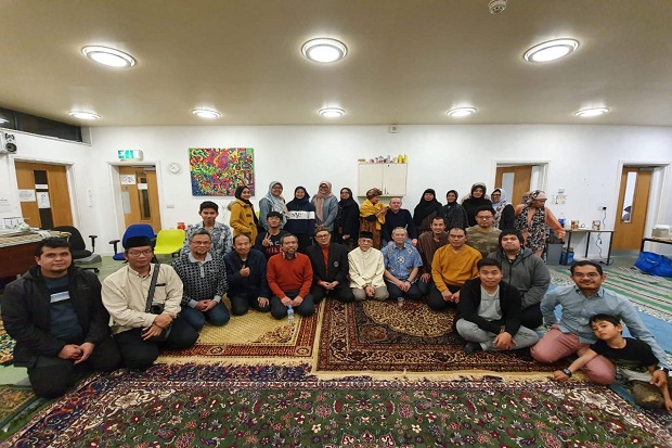 Rayakan Maulid Nabi Muhammad, Shalawat Bergema di Inggris Raya