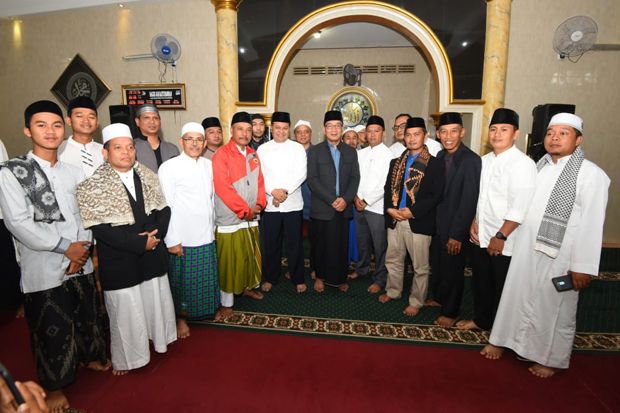 Gubernur Jabar Ajak Ulama Bandung Barat Ikut English for Ulama Tahun Depan