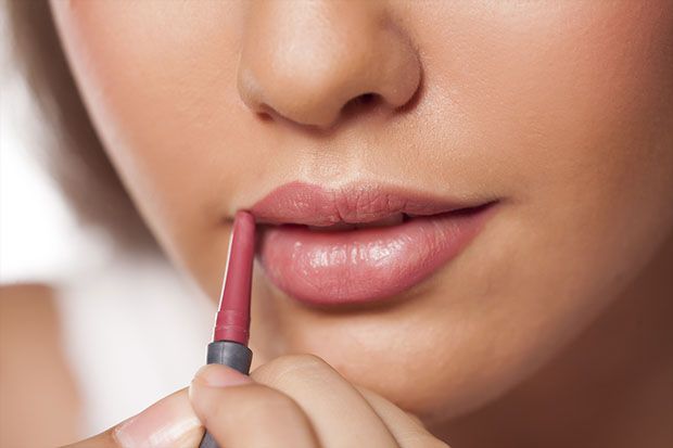 Hindari 5 Kesalahan Umum dalam Pengaplikasian Lipstik Ini