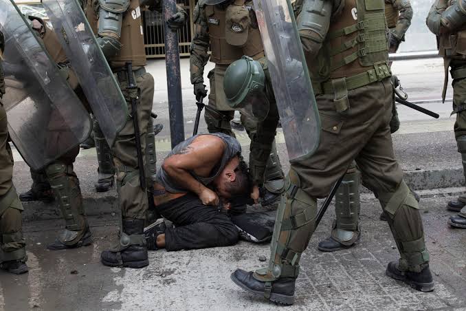 Amnesty: Pasukan Keamanan Cile Sengaja Serang Demonstran