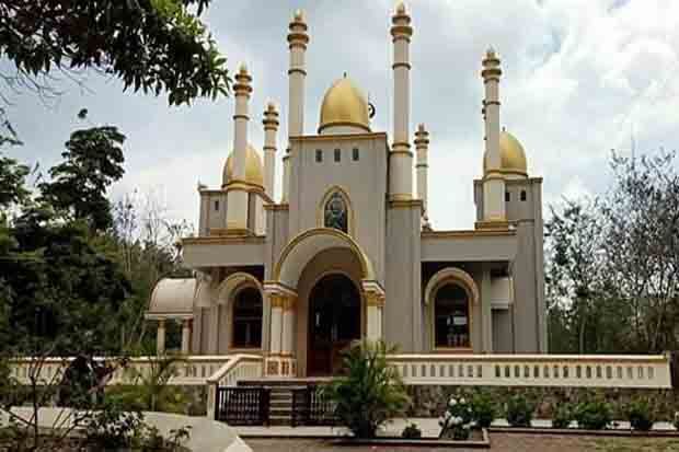 Viral, Masjid Mewah di Tengah Kebun Kopi di Kabupaten Gowa