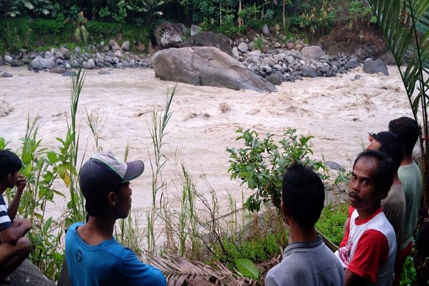Warga Banjarnegara Hilang saat Menyelam di Sungai Merawu