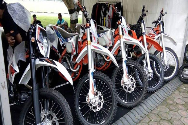 Jagoan Motor Trail KTM  Berbaris di IIMS Motorbike Expo 2019