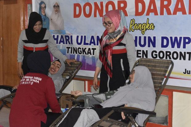 DWP Pemkab Gorontalo Gelar Donor Darah dan Sosilisasi Minim Sampah