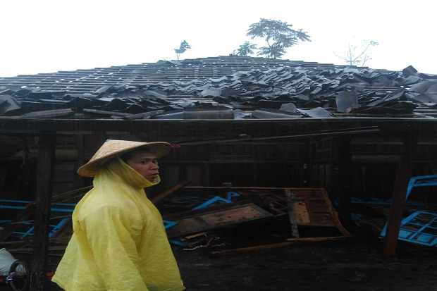 Puting Beliung Terjang Windusari Magelang, Puluhan Rumah Rusak