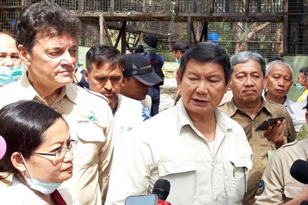 Lestarikan Satwa Liar Hashim Resmikan Pusat Suaka Orangutan