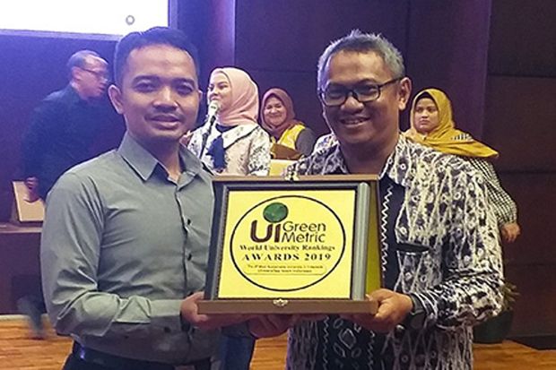 UII Raih Penghargaan PTS Paling Hijau Lestari di Indonesia