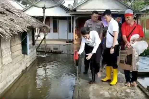 Wali Kota Pantau Korban Banjir Singkawang