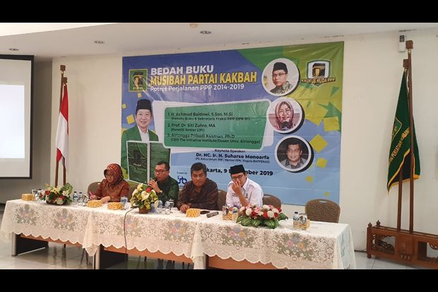 Lewat Buku, Achmad Baidowi Ceritakan Soal Badai di PPP