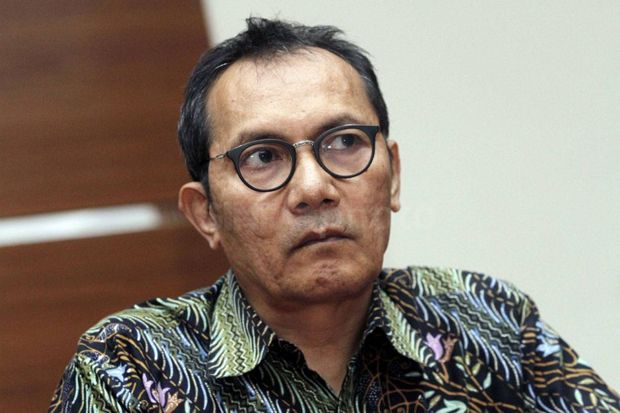 Wakil Ketua KPK Saut Situmorang Ingin Peluk Jokowi