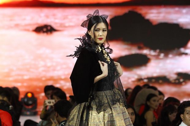 Liliana Tanoesoedibjo Tampilkan Kreasi Tenun Lombok di IFF & The Masterpiece 2019
