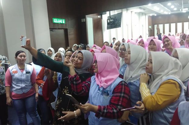 Kunjungi Malaysia, Menaker Apresiasi Peran Pekerja Migran