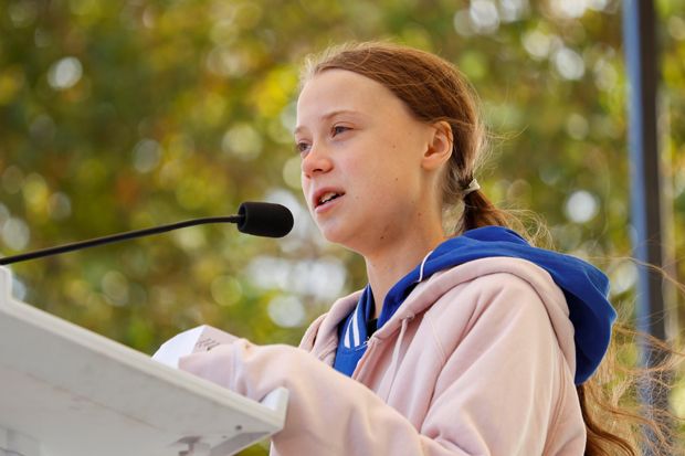 Greta Thunberg Menginspirasi Kaum Muda Peduli Lingkungan