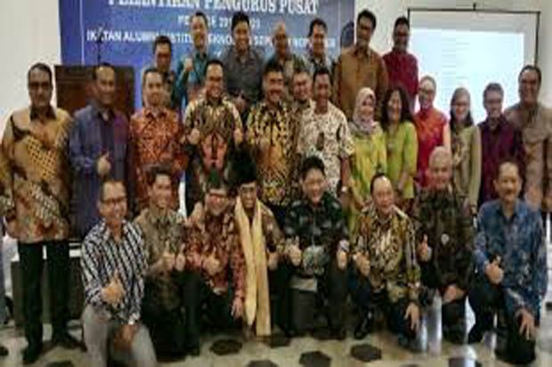 Ketua Umum IKA ITS Lantik Pengurus Periode 2019-2023