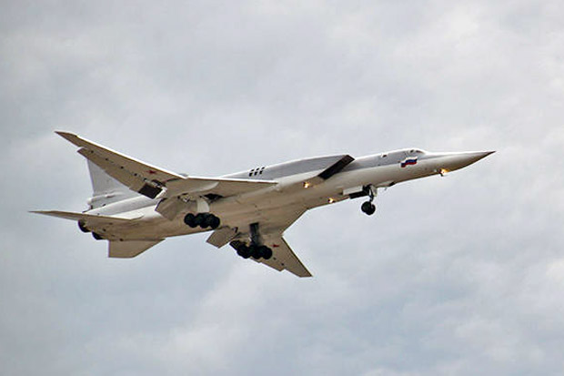 Pesawat Pembom Jarak Jauh Rusia Mendarat Darurat