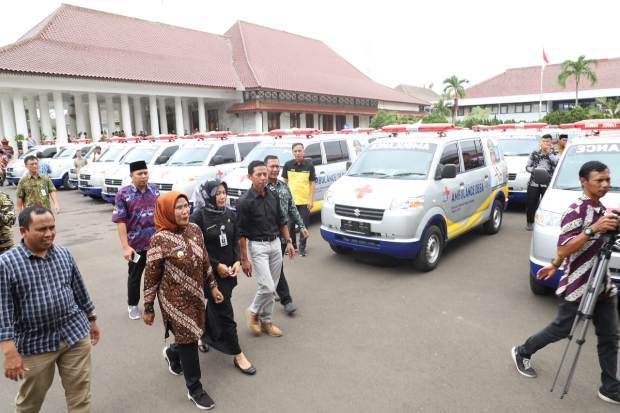 Bupati Serang Luncurkan Bantuan 100 Ambulans Desa