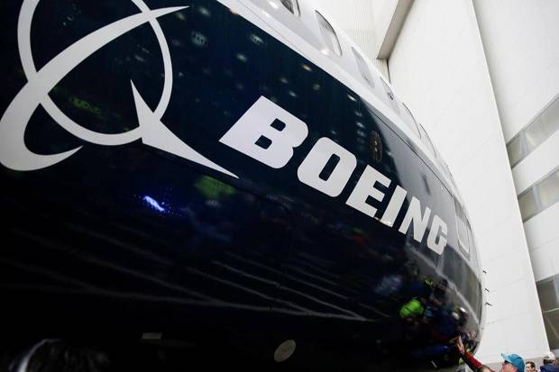 Permintaan Terus Turun, Bos Besar Boeing Mundur