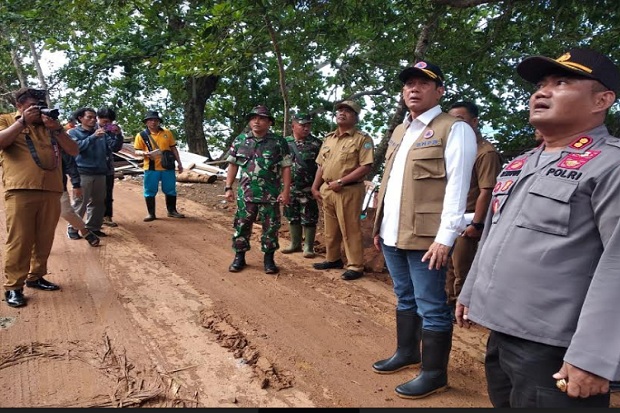 Tinjau Lokasi Bencana Banjir, Kepala BNPB Tiba di Kepulauan Sangihe, Sulut