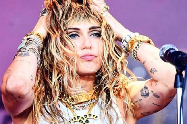Miley Cyrus Janji Siapkan Album Baru