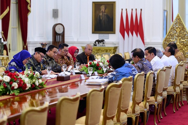 Jokowi: Penanganan Banjir Butuh Sinergi Erat Pemerintah Pusat dan Daerah