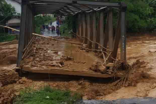 Banjir dan Tanah Longsor di Banten Renggut 20 Jiwa