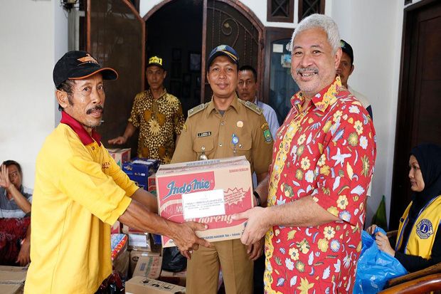 Pertamina Foundation Beri Bantuan Kebutuhan Paska Banjir di Tangerang