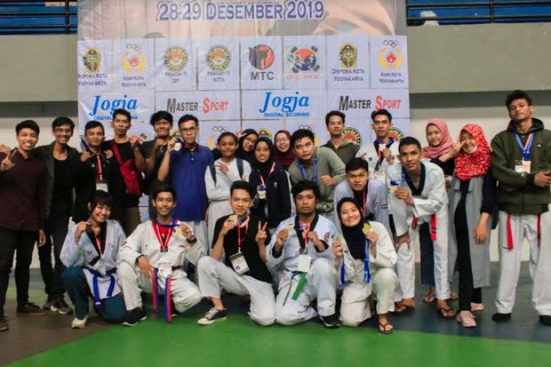 Tim Taekwondo Amikom Yogya Sabet 13 Medali Wali Kota Cup 2019