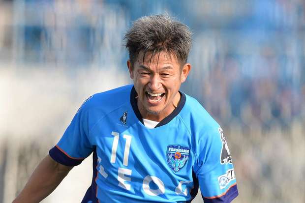 Miura, Pesepak Bola Tertua Sejagad Dapat Perpanjangan Kontrak