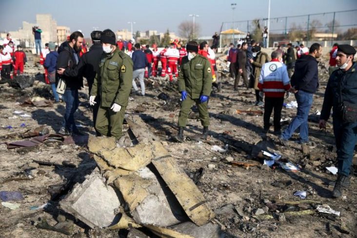 Warga Iran Marah dengan Cara Pemerintah Tangani Tragedi Pesawat