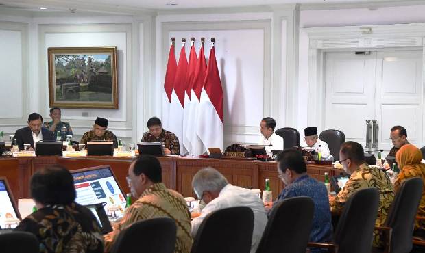 Presiden Jokowi Targetkan Draf RUU Omnibus Law Rampung Pekan Ini