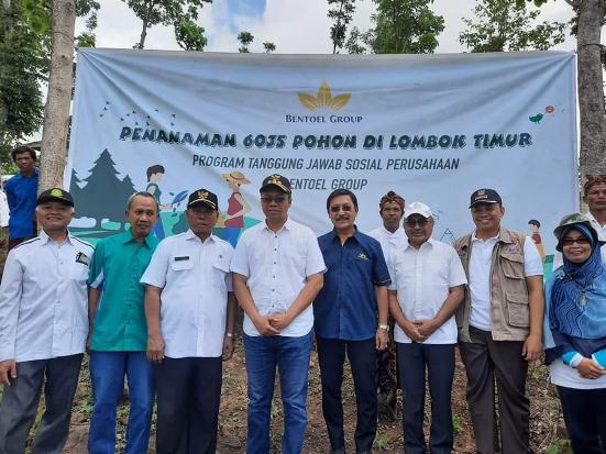 Bentoel Group Berdayakan Ekonomi Masyarakat NTB Melalui Penanaman Pohon
