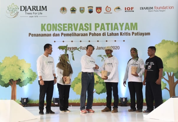 Dukung Konservasi Patiayam, Djarum Foundation Tanam Ribuan Pohon